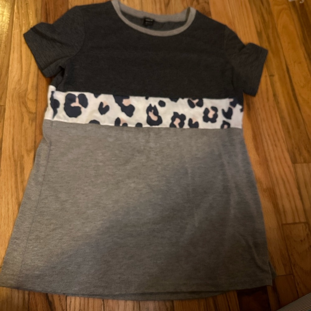 never worn but so comfy !
